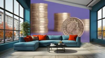 Falling pound Wall mural