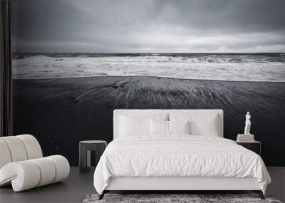 moody ocean tide Wall mural