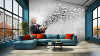 man presenting tablet pc Wall mural