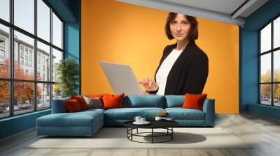 business woman on a colored background recommends thinking Wall mural