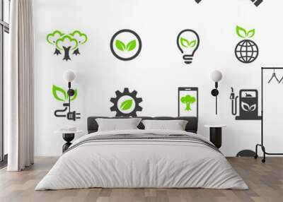 saving green icon Wall mural