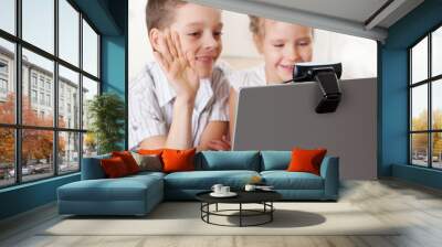 children communicate with online Wall mural