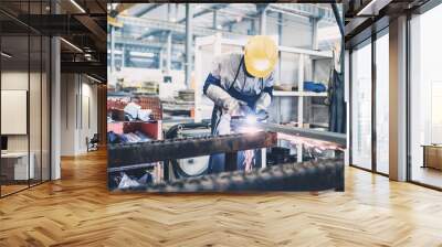 worker working in factory Wall mural