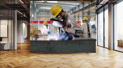 worker working in factory Wall mural