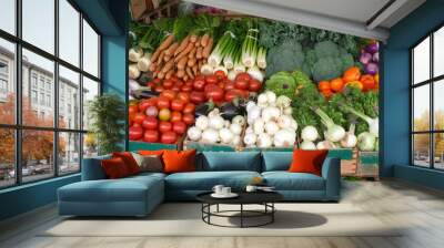 Write about organic food and dietary preferences. Describe vegetarian and vegan organic options, plant-based diets, Wall mural