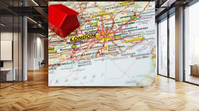 map of london with a symbolic hotel Wall mural