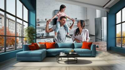 Family in kitchen Wall mural