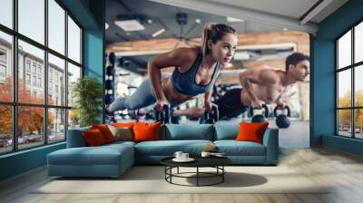 Couple in gym Wall mural