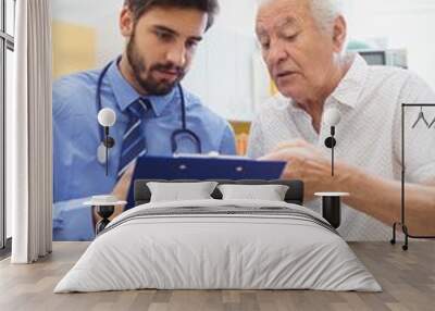 Patient consulting a doctor Wall mural