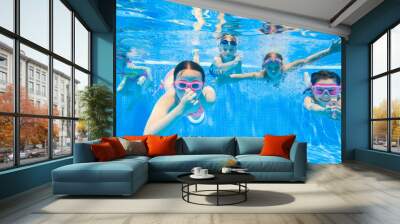  kids swimming  in pool Wall mural